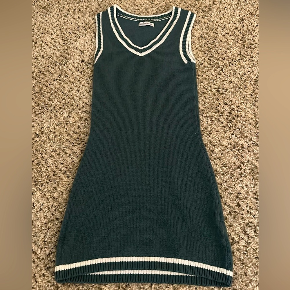 Hollister knit dress. Size-xxs, color- white and green